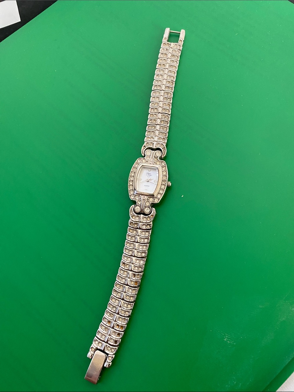 Jessica simpson Gold-Tone Crystal Bracelet Watch for Women